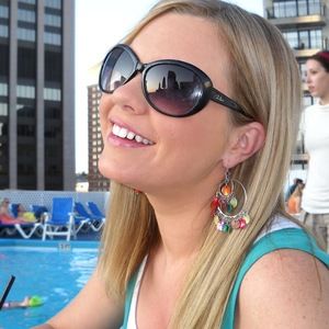 Meet your Posher, Kara